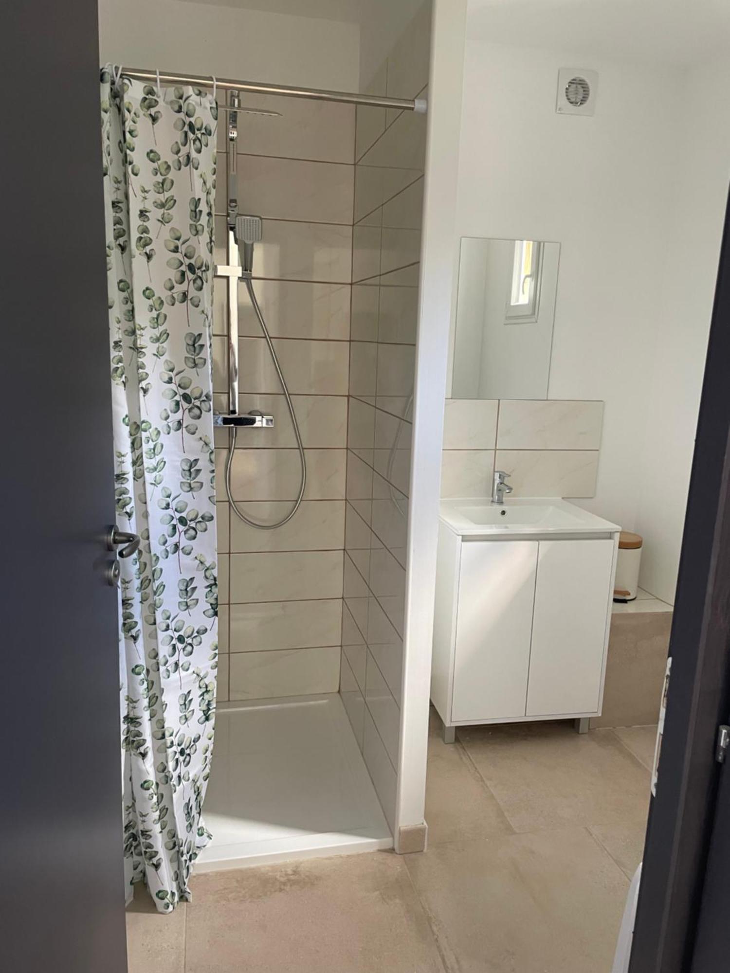 Les Chalets Du Mancel : Chalet Lulu - Bouleries Jump - 24H Du Mans Yvré-lʼÉvêque Esterno foto